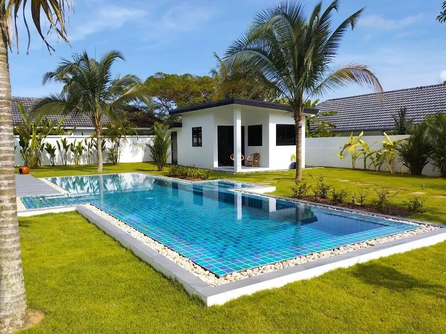 Bungalow Khao Lak 0*,